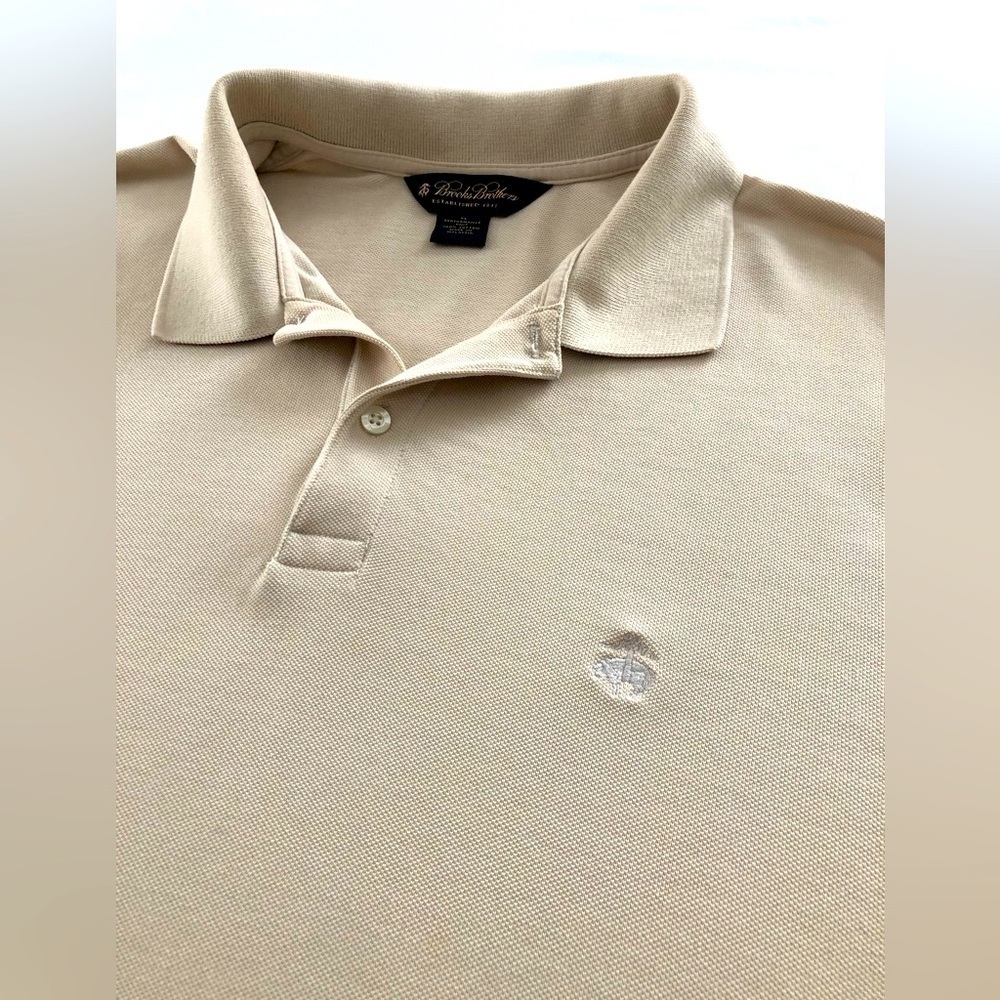 Brooks Brothers Mens Cotton Stretch Short Sleeve Logo  Performance Polo Shirt.